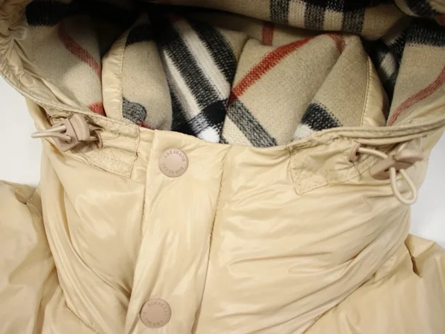 Burberry Down Jackets Hooded quilted puffer jacket product detail image 14