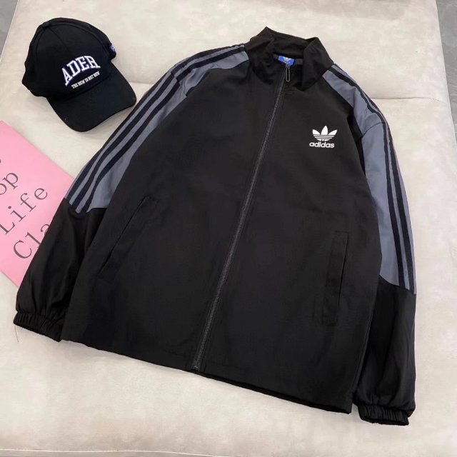 Adidas sports suit: seller detail photo 14