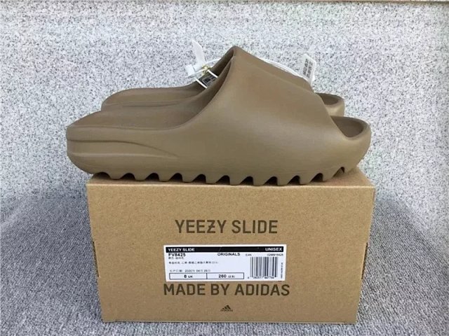 Yeezy Slippers: seller detail photo 3