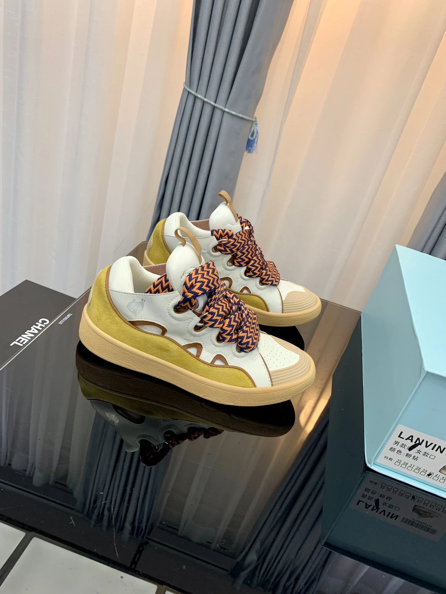 Lanvin Curb Sneakers Gum
