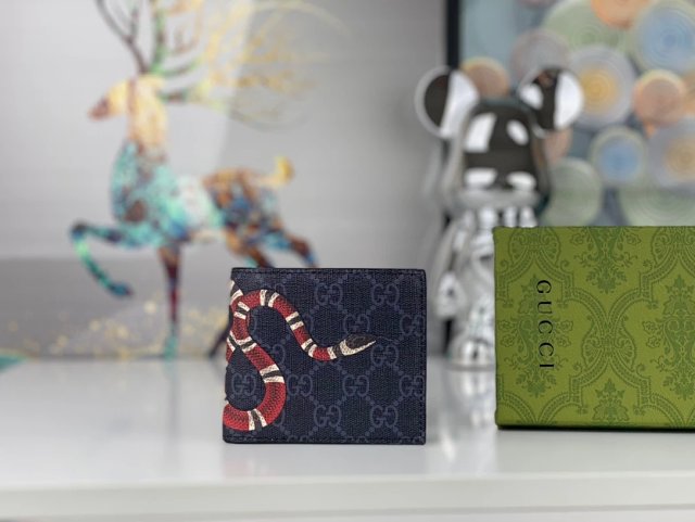 GUCCI Wallet: seller detail photo 4