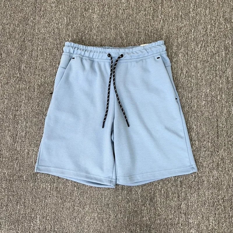 天蓝色