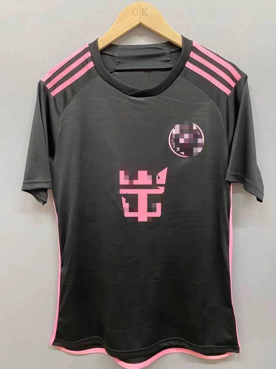 Paris Home Jersey · 6
