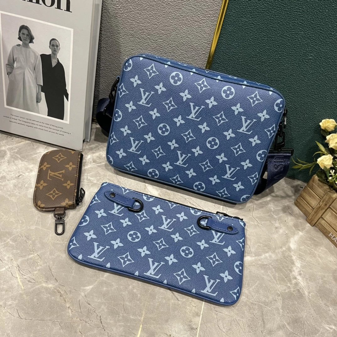 Louis Vuitton Messenger Bag 4