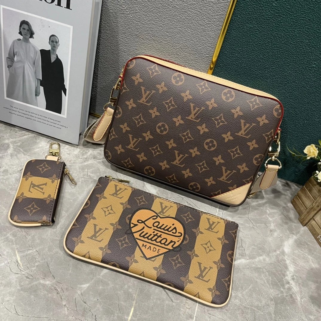 Louis Vuitton Messenger Bag 11