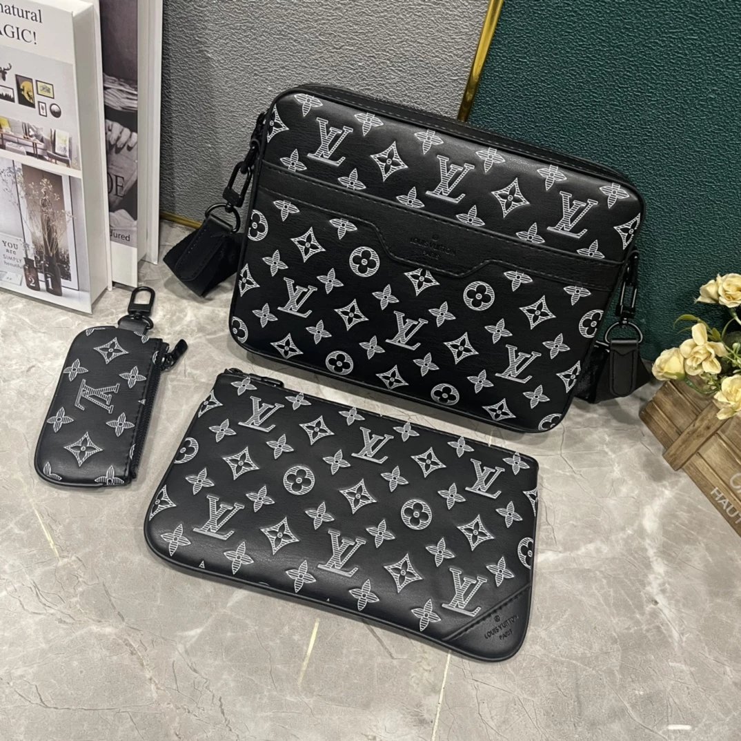 Louis Vuitton Messenger Bag 7