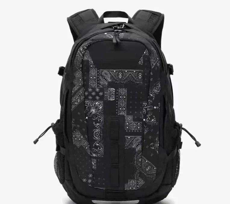 T12 Medium-Black Flower