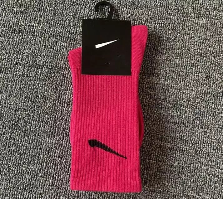 Nike Socks — Long rose-red socks colorway — USFans Spreadsheet photo
