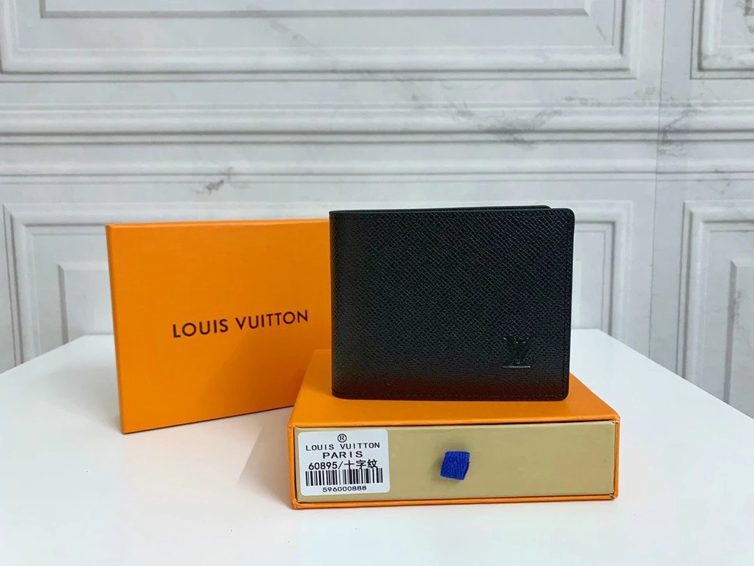 Louis Vuitton Wallet 4