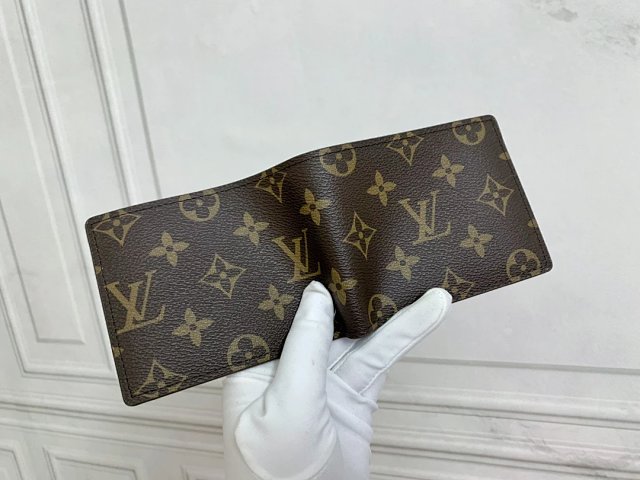 LV Louis Vuitton Wallet: seller detail photo 8