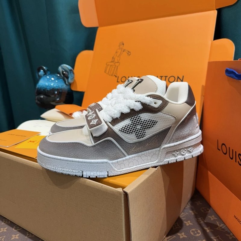 SK8面包滑板鞋 Whatsapp : +86 134 3563 7886