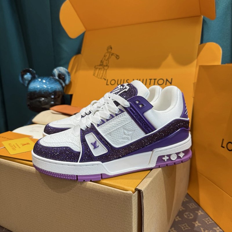 Trainer 最新款运动鞋   Whatsapp : +86 134 3563 7886