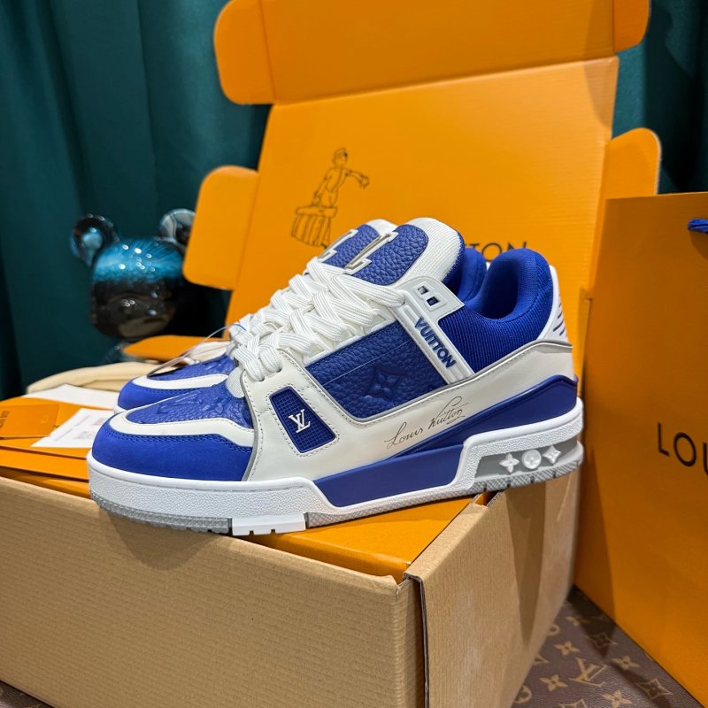 Trainer 最新款运动鞋 Whatsapp : +86 134 3563 7886