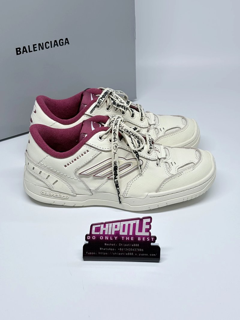 B*alenciaga Hamptons Worn-Out