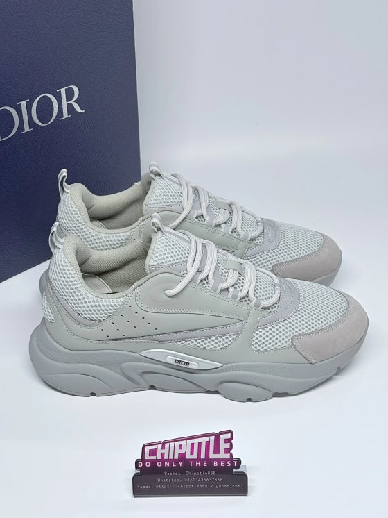 B22 sports shoes