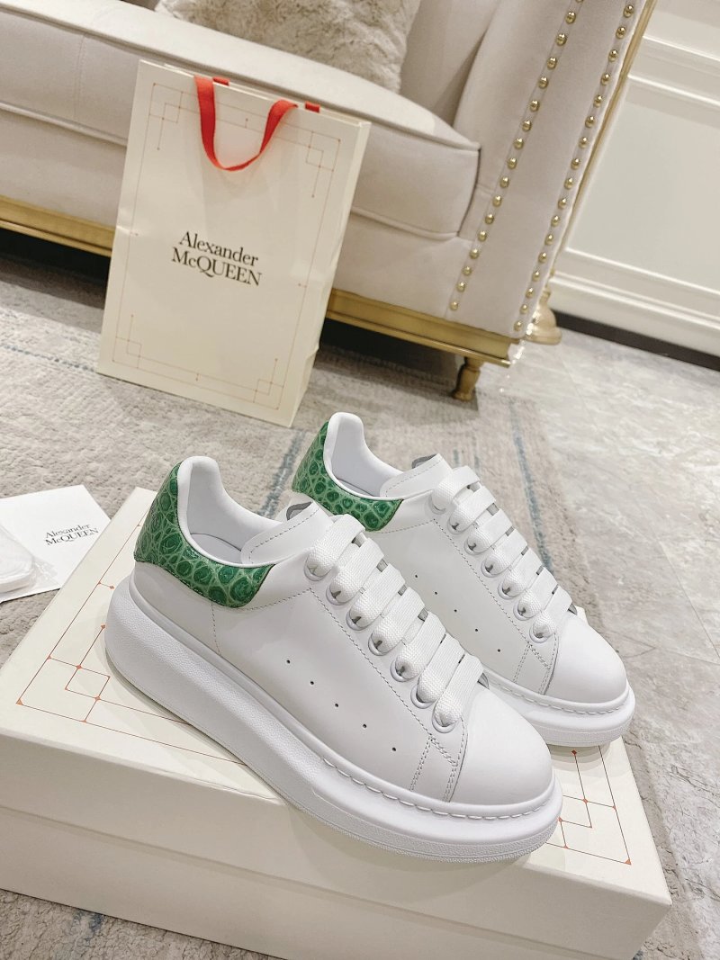 7A**LEXANDERMC**QUEEN 石头纹系列运动鞋