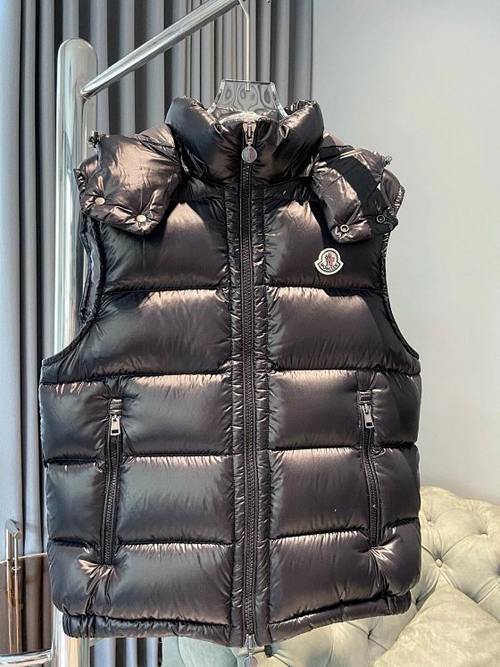 Mon*c1er vest Support NFC sensing