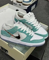 Nike Dunk SB Big Foot — seller photo 2