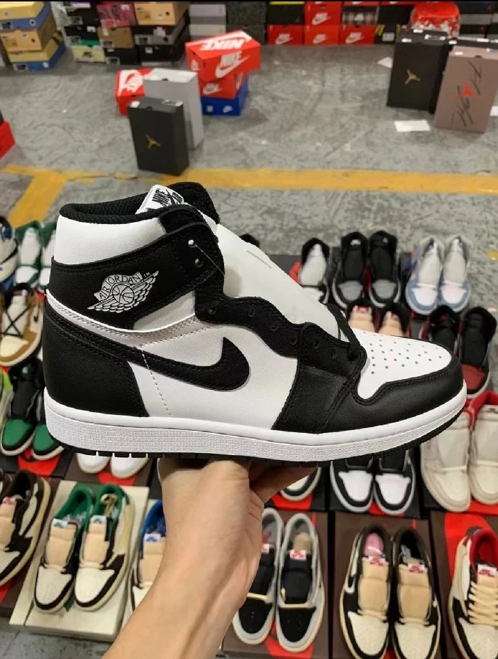 All Jordan's 1 Mid