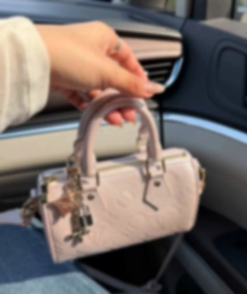 P1188 Item ID 8500 NANO-SPEEDY - Brand Old Flower Full Print Cowhide Single Shoulder Hand