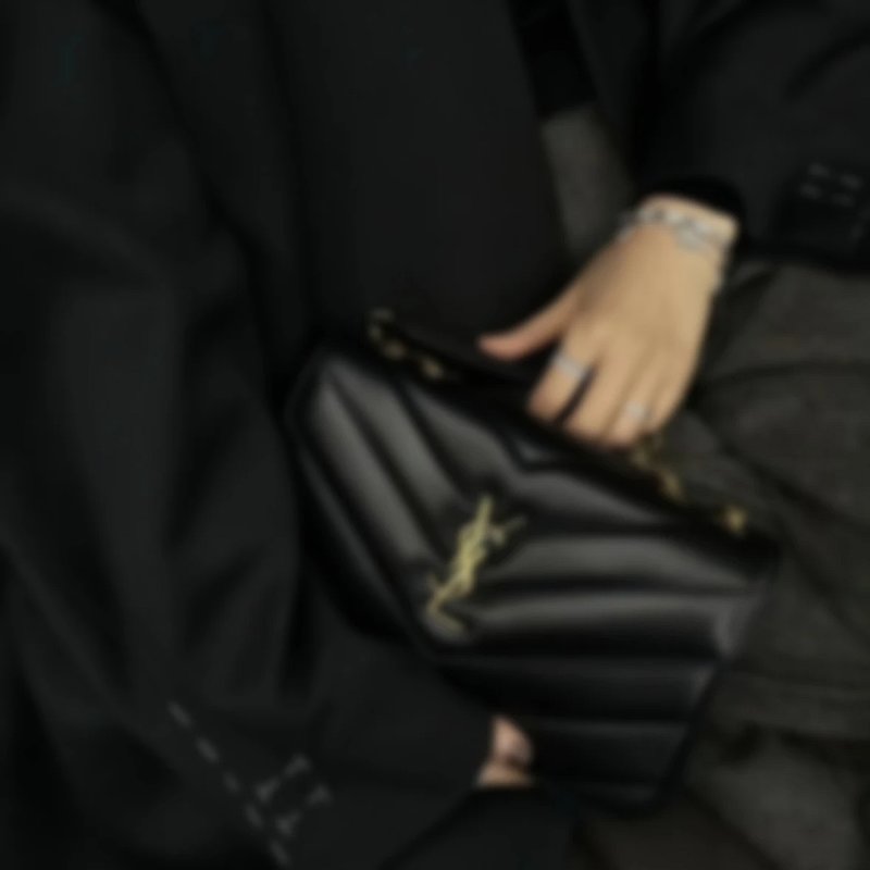 P1699 Item ID 8516 YSL- Yang Shulin - Classic -LOULOU- shoulder bag - armpit bag - crossb
