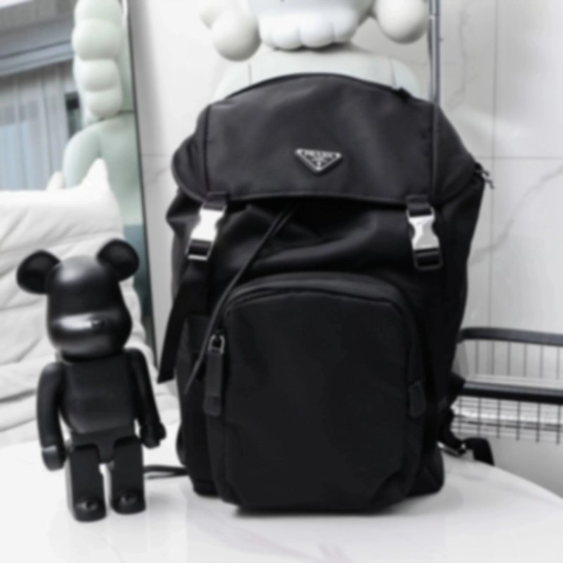 P1489 Item ID 8517 “ Appearance + Functional ”Prada- Prada -Re-Nylon Series backpack - Me