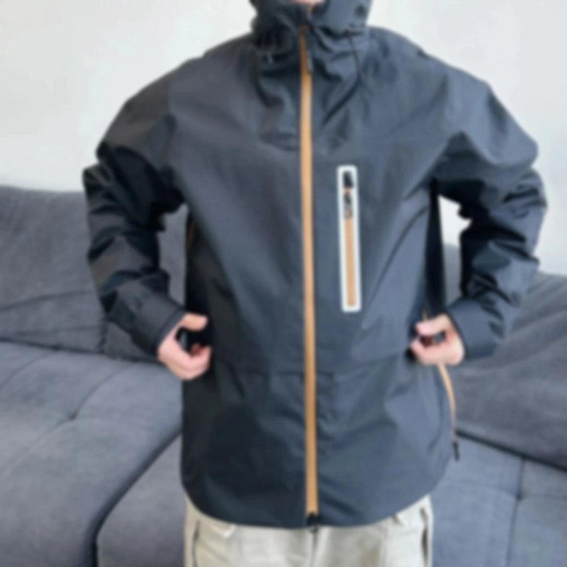 P819 Item ID 8163 L0EWE-x-On-Royiwei-x-ongpao co branded -2024SS hard shell jacket - pol