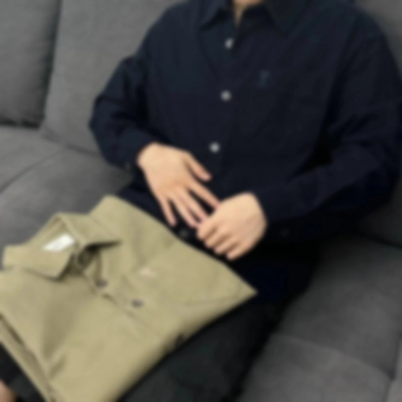 P319 Item ID 8212 AmiParis-2023ss Classic - workwear pocket shirt - heavyweight fabric (