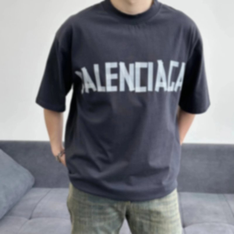 P249 Item ID 8283 Balenc1aga- Paris -2025ss- Textured paper short sleeves - Paris white
