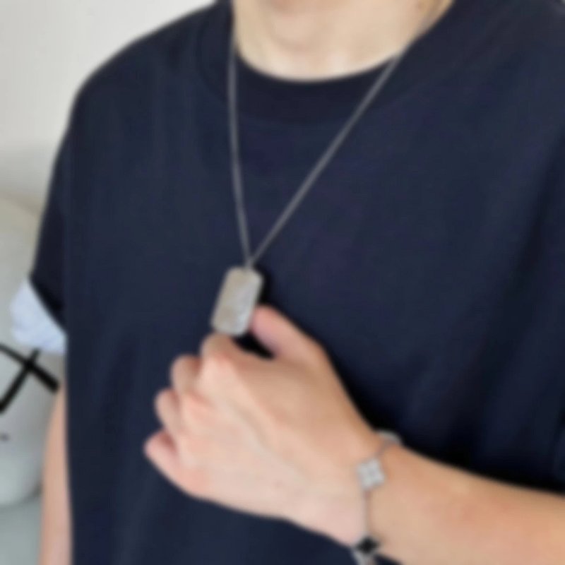 P389 Item ID 8369 Advanced customization - Opening nameplate sweater chain - Classic - M