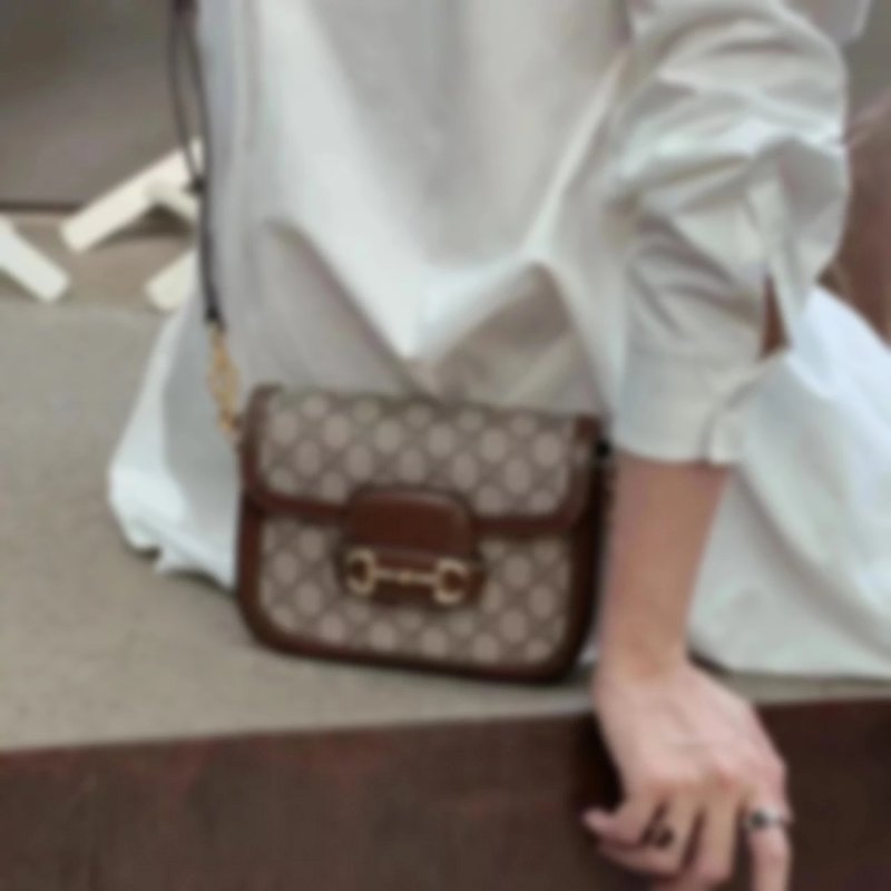 P1389 Item ID 8462 Correct oil edge - Needle car details _- GC floral saddle bag - Horseb