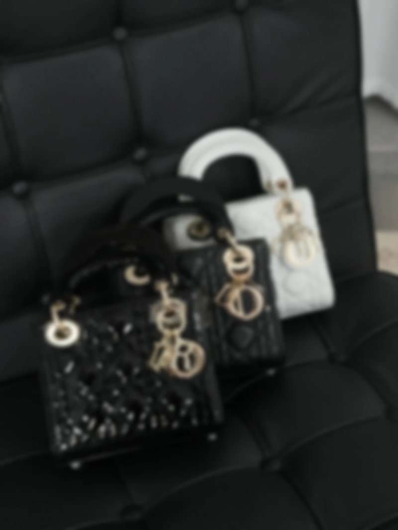 P1999 Item ID 8420 -Lady-ABCD1or-“ Imported natural leather ” Detachable chain shoulder s