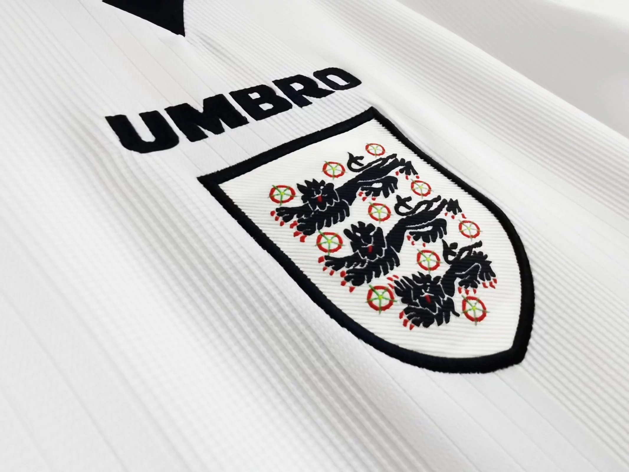 Umbro England 1990s Home Long-Sleeve Jersey White - 6
