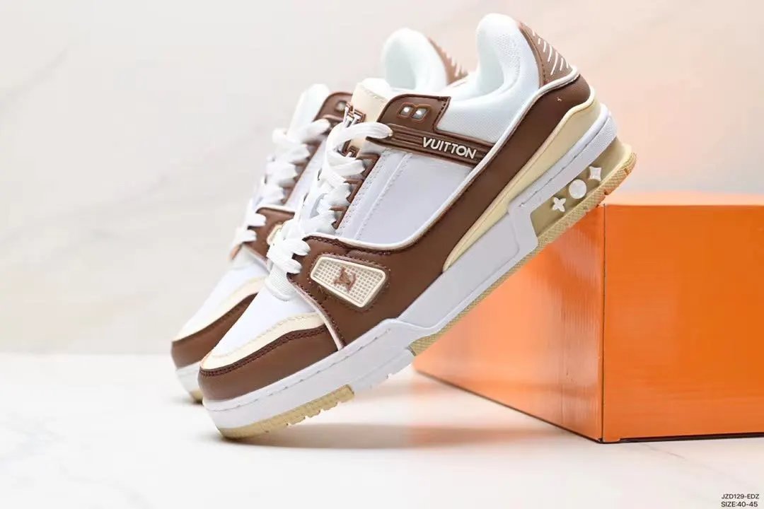 10 White/Khaki