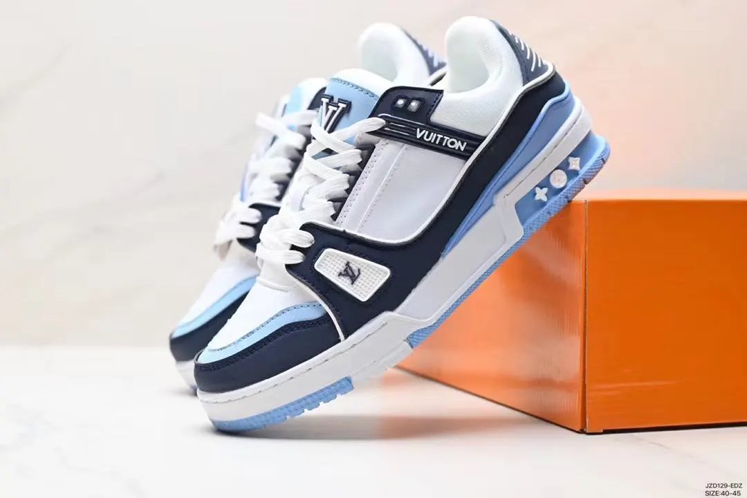 8 White/Blue/Black