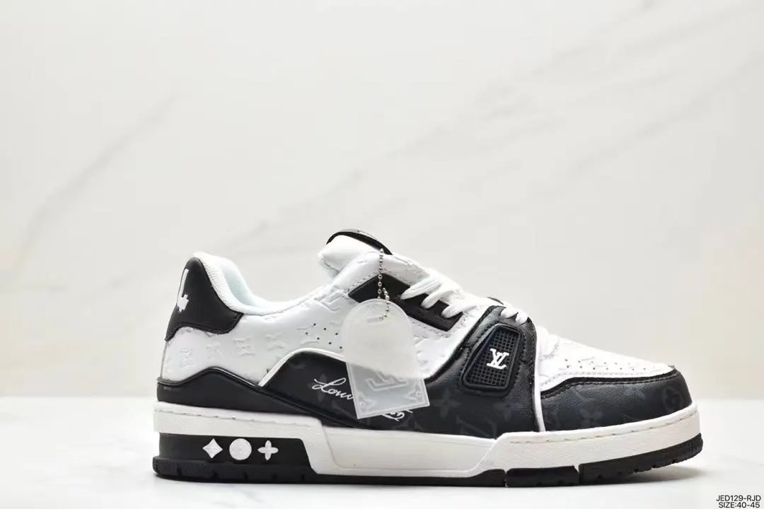 12 White/Black