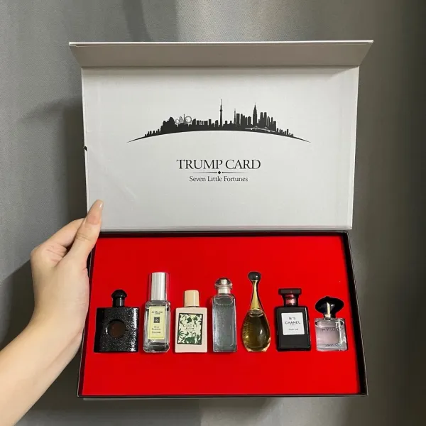 Saint Laurent Black Opium Limited Edition Mini Perfume Set - 13