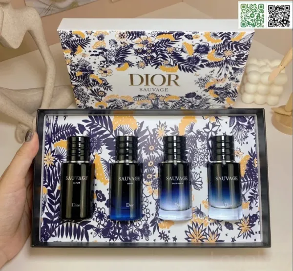 Dior Sauvage Eau de Parfum Mini Set Blue Gradient Perfume - 1