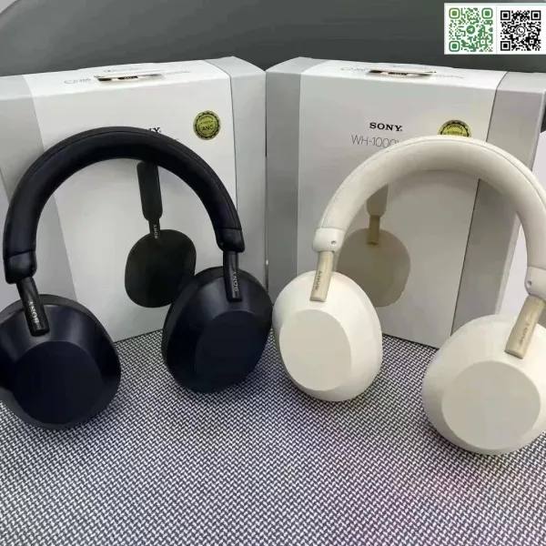 WH-1000XM5 Black Over-Ear Wireless Headphones - 5