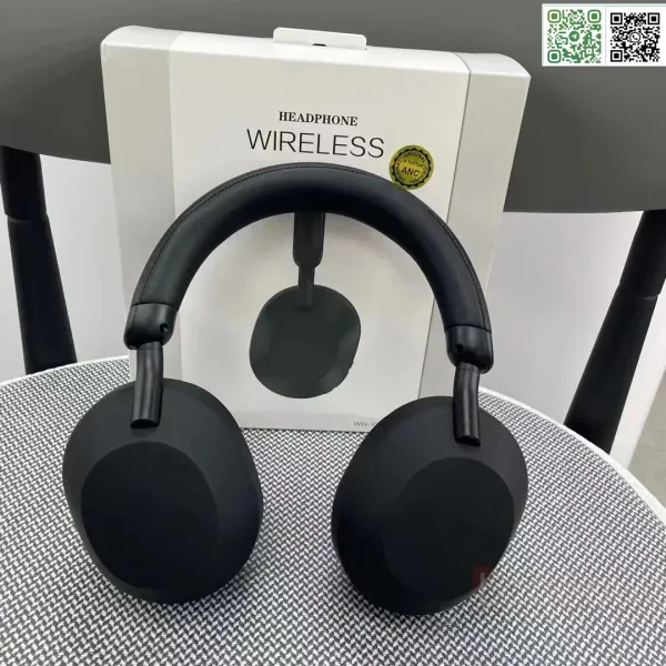 WH-1000XM5 Black Over-Ear Wireless Headphones - 7