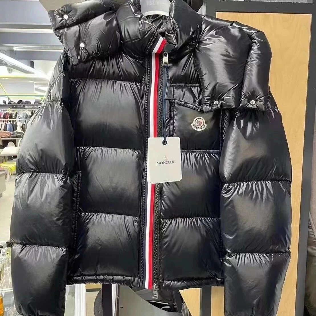 Fashion down jacket color strip
