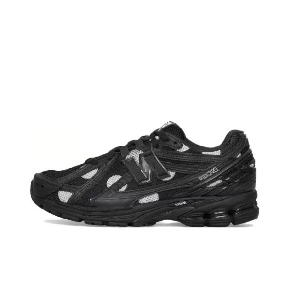 New Balance 2002R White/Black Sneakers - 13