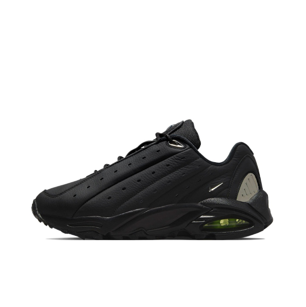 DH4692-001 Black