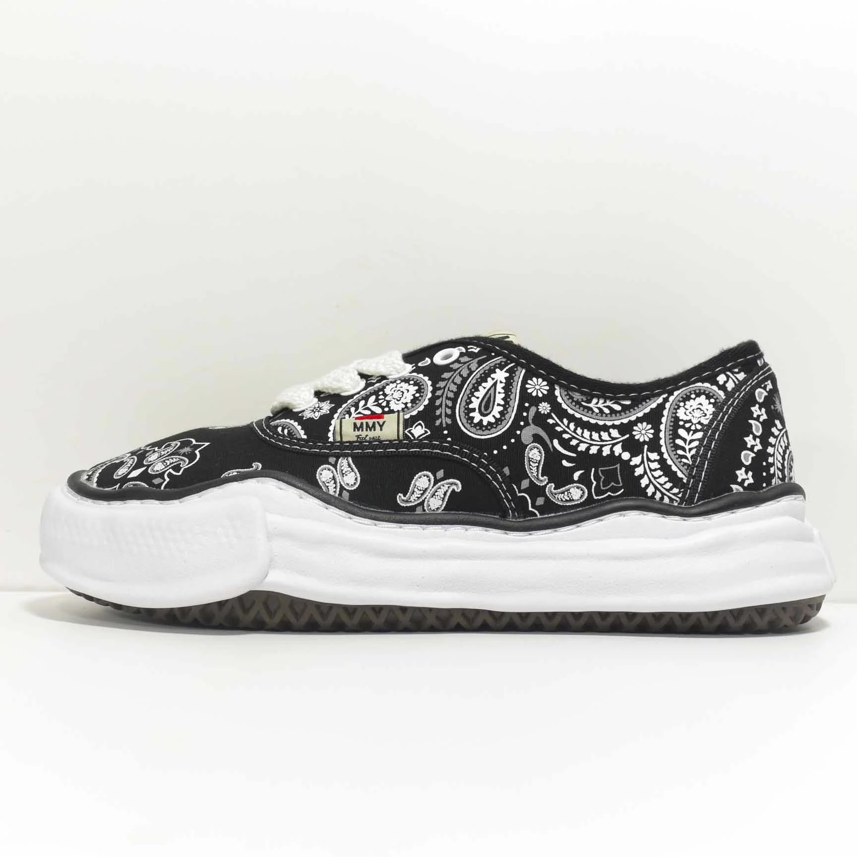 CO3FW702 黑白花纹