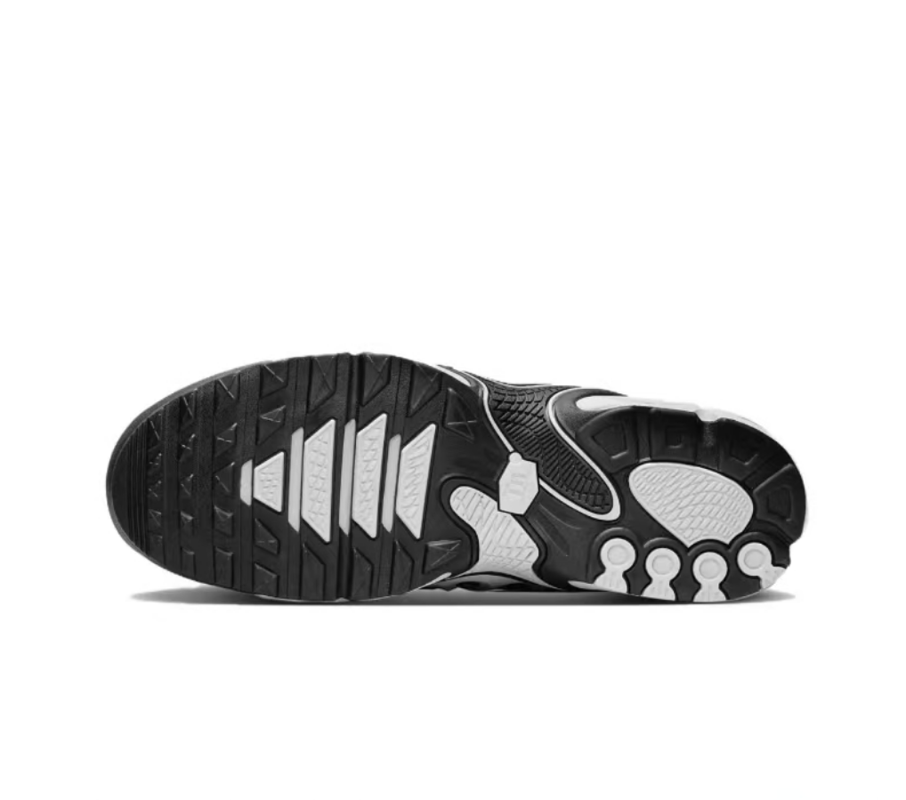 Nk Air Max Plus Drift 黑白 9