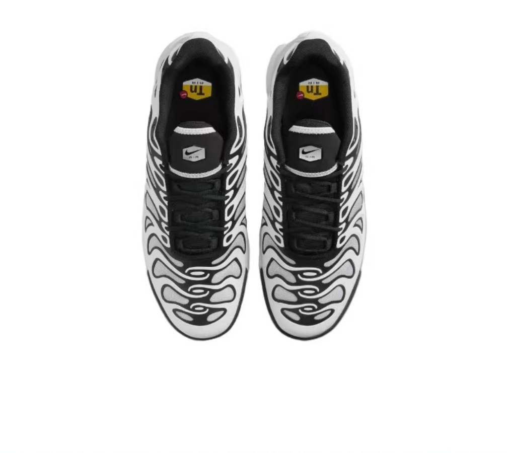 Nk Air Max Plus Drift 黑白 6