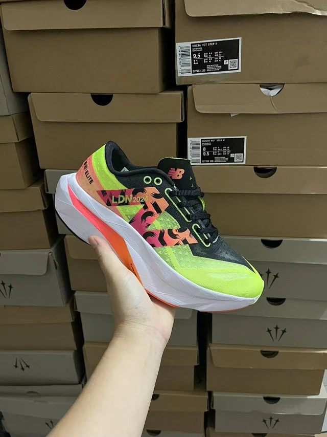 New Balance Sneakers Low-top mesh with oversized N logo product detail image 15