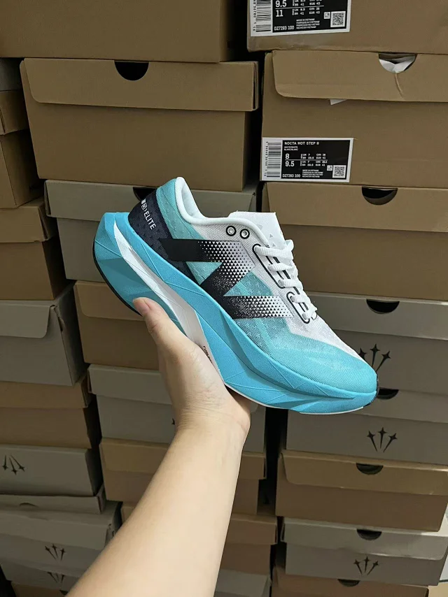 New Balance Sneakers Low-top mesh with oversized N logo product detail image 13