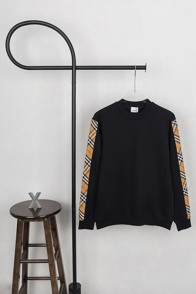 Burberry Hoodies & Sweatshirts Crewneck logo sweatshirt product detail image 43