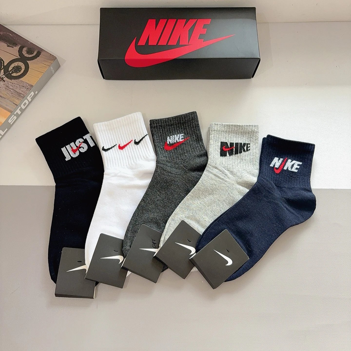 Dior Socks Logo Crew — soc-72